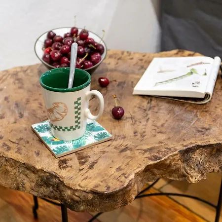 Altido Bohemian Studio With Terrace By The Santa Apolonia Train Station Appartement Lissabon