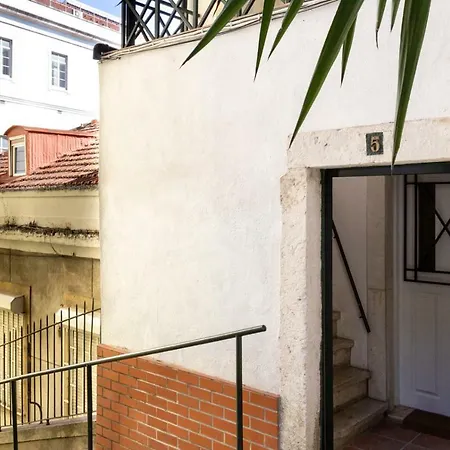 Apartamento Altido Bohemian Studio With Terrace By The Santa Apolonia Train Station Lisboa