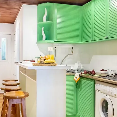 Altido Bohemian Studio With Terrace By The Santa Apolonia Train Station Apartamento Lisboa