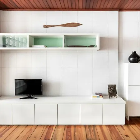 Altido Bohemian Studio With Terrace By The Santa Apolonia Train Station