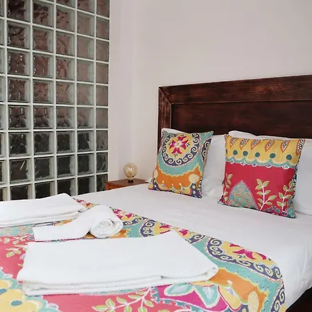 Altido Bohemian Studio With Terrace By The Santa Apolonia Train Station * Lisboa
